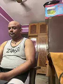 Snapshot of Dick_6inches chatting on 04/23/26, 01:02 Dick 6inches online show from 04/23/26, 01:02