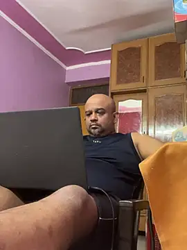 Snapshot of Dick_6inches chatting on 06/08/26, 03:40 Dick 6inches online show from 06/08/26, 03:40