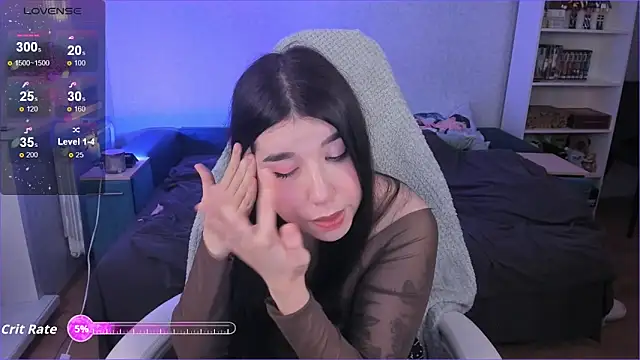 Snapshot of kellyharris chatting on 09/12/25, 03:56 kellyharris online show from 09/12/25, 03:56