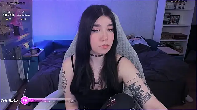 Snapshot of kellyharris chatting on 09/21/25, 06:42 kellyharris online show from 09/21/25, 06:42