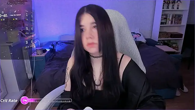 Snapshot of kellyharris chatting on 10/15/25, 02:28 kellyharris online show from 10/15/25, 02:28