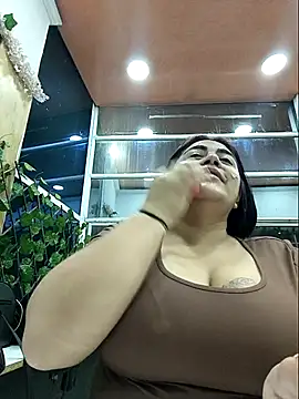 silvia lane online show from 10/07/25, 02:42