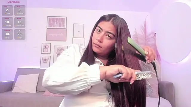 silvia lane online show from 11/12/25, 03:40