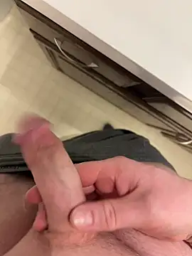 Snapshot of madman11222 chatting on 03/16/25, 05:25 madman11222 online show from 03/16/25, 05:25