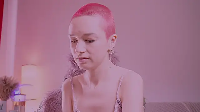 VivianLy  online show from 05/14/26, 10:11