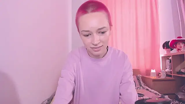 VivianLy  online show from 05/19/26, 01:39