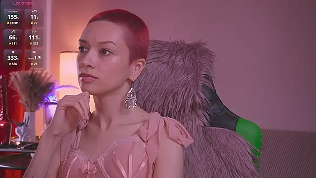 VivianLy  online show from 05/29/26, 10:24