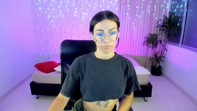 paulina hilton ms online show from 02/01/25, 07:34