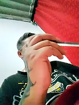 Snapshot of Yessi_rousse chatting on 11/02/25, 10:34 Yessi rousse online show from 11/02/25, 10:34