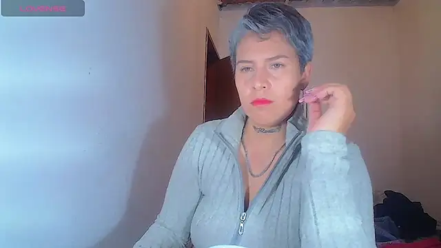Yessi rousse online show from 05/29/26, 08:23