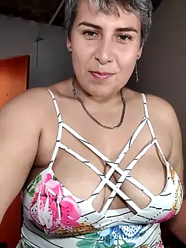 Yessi rousse online show from 06/09/26, 04:40