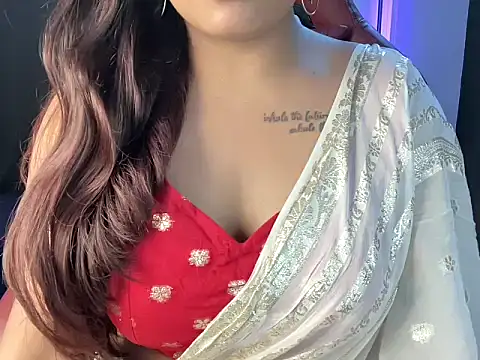 Snapshot of shanayaaa_1 chatting on 09/21/25, 06:42 shanayaaa 1 online show from 09/21/25, 06:42