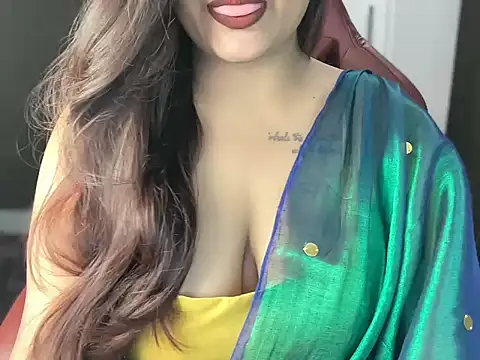 Snapshot of shanayaaa_1 chatting on 11/10/25, 02:38 shanayaaa 1 online show from 11/10/25, 02:38