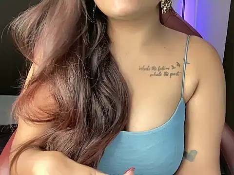 Snapshot of shanayaaa_1 chatting on 11/12/25, 06:30 shanayaaa 1 online show from 11/12/25, 06:30