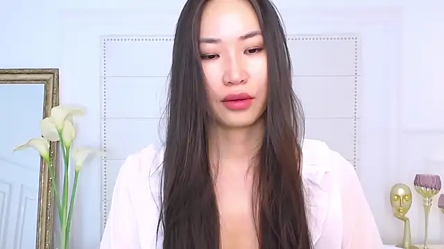 NaomiYuu online show from 01/20/25, 02:43