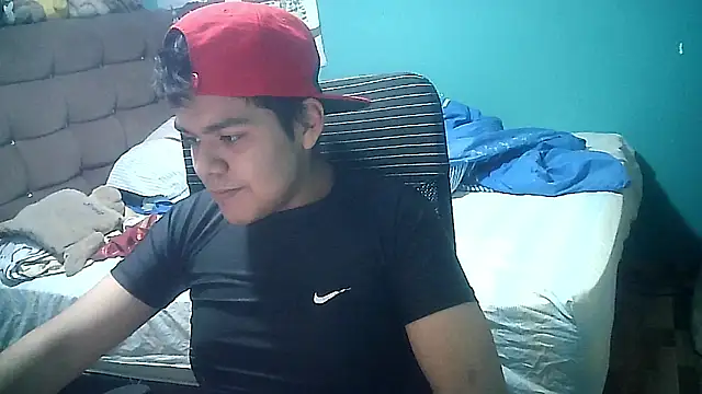 Snapshot of Valesh20 chatting on 09/18/25, 01:51 Valesh20 online show from 09/18/25, 01:51