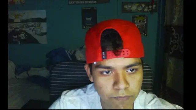 Snapshot of Valesh20 chatting on 09/23/25, 12:02 Valesh20 online show from 09/23/25, 12:02