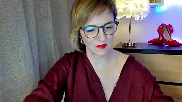 feliziaDesire online show from 10/22/25, 12:49