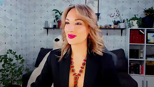 MillaXQueen online show from 11/29/25, 01:36