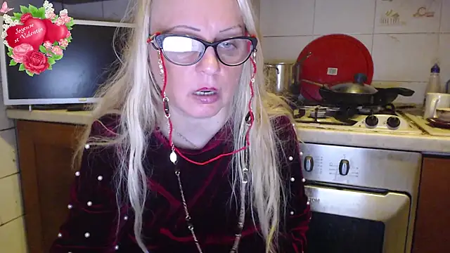 martachatte online show from 02/12/25, 08:29