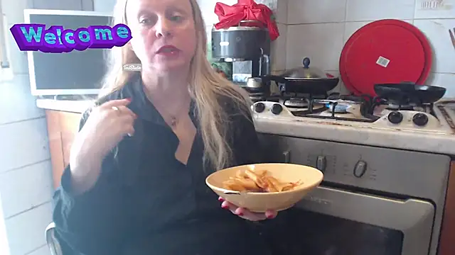 martachatte online show from 02/17/25, 09:56