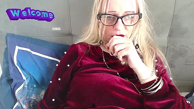martachatte online show from 03/05/25, 02:01