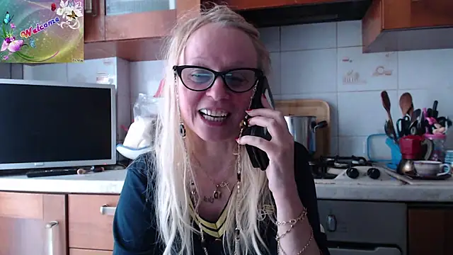 martachatte online show from 09/22/25, 07:10