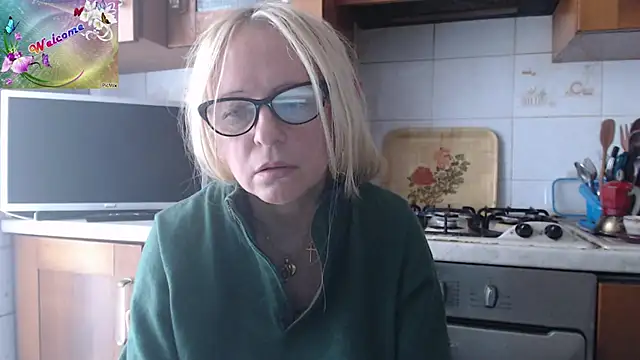 martachatte online show from 09/27/25, 08:08