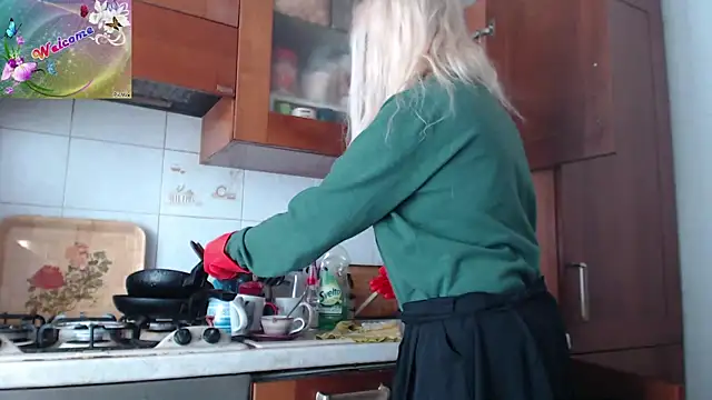 Snapshot of martachatte chatting on 12/03/25, 10:02 martachatte online show from 12/03/25, 10:02