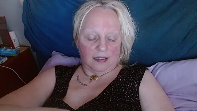 martachatte online show from 05/10/26, 07:46