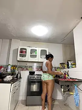 Snapshot of Rossestoner chatting on 03/11/26, 11:05 Rossestoner online show from 03/11/26, 11:05
