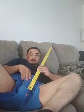 hungpenis210 online show from 06/07/26, 03:16