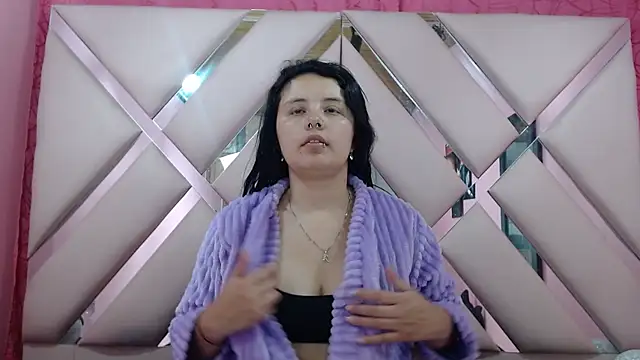 nathaly low1 online show from 11/27/25, 02:57