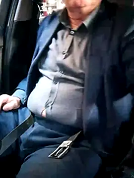 stiffandlubedxh online show from 10/30/25, 07:32