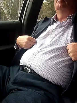 stiffandlubedxh online show from 11/26/25, 09:16