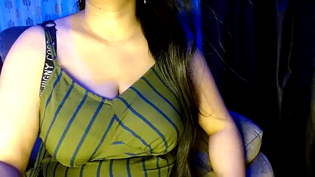 janifer001 online show from 10/16/25, 04:52