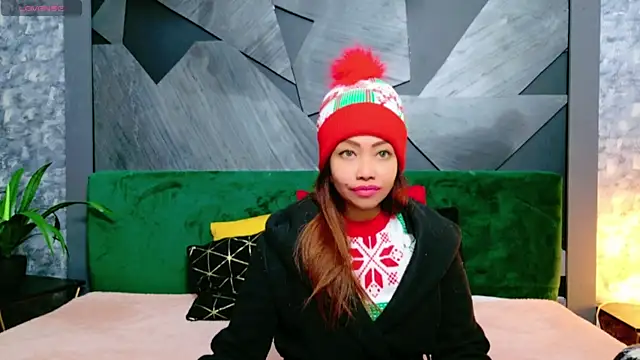 ElyaQuinn online show from 12/22/24, 07:11