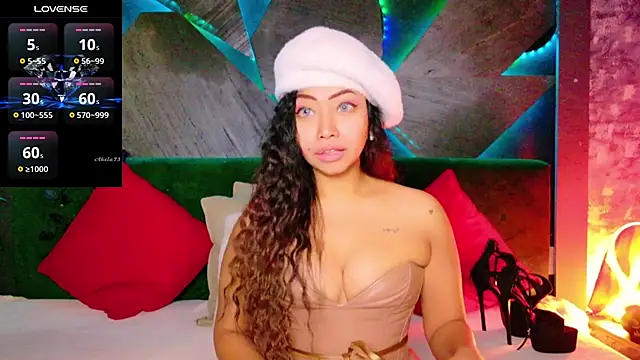 Snapshot of ElyaQuinn chatting on 11/27/25, 07:43 ElyaQuinn online show from 11/27/25, 07:43