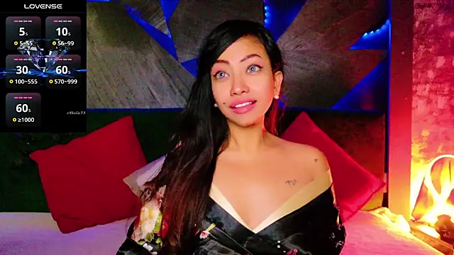 Snapshot of ElyaQuinn chatting on 12/04/25, 07:28 ElyaQuinn online show from 12/04/25, 07:28