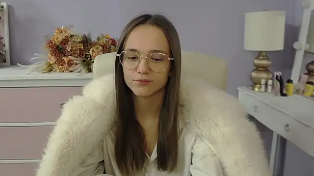 Snapshot of dirtyxEmily chatting on 01/08/26, 07:43 dirtyxEmily online show from 01/08/26, 07:43