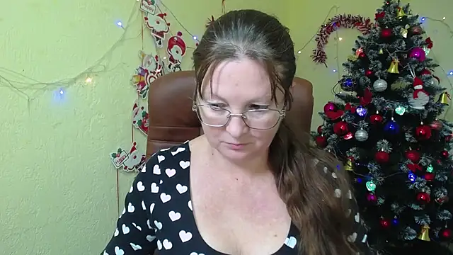 VanessaHotts online show from 12/07/24, 09:17
