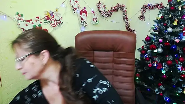 VanessaHotts online show from 12/14/24, 03:15