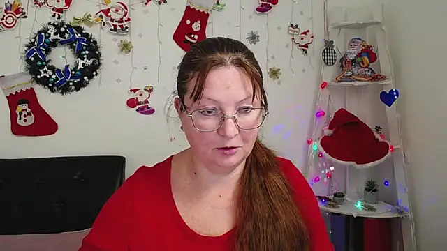 VanessaHotts online show from 12/26/24, 10:59