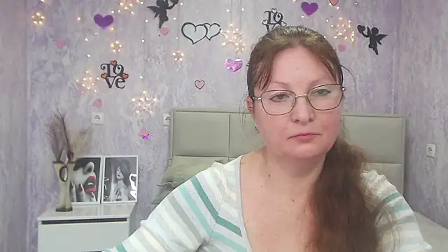 VanessaHotts online show from 03/05/25, 09:05