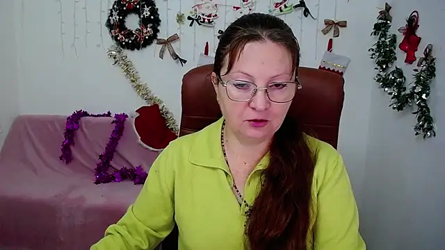 VanessaHotts online show from 12/20/25, 06:09
