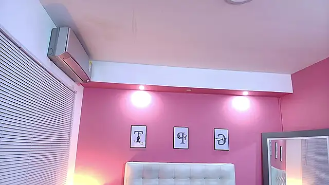 naughty ebonyy online show from 12/04/24, 03:04