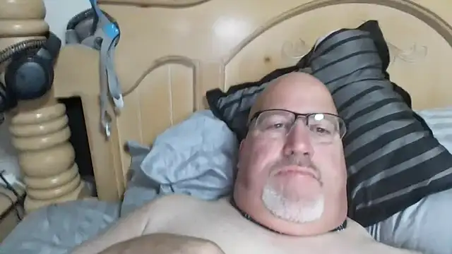 Bigbear0563 online show from 10/07/25, 04:26