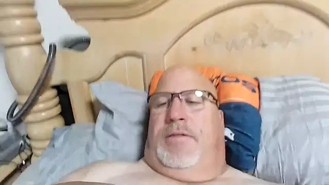 Bigbear0563 online show from 07/26/26, 04:58