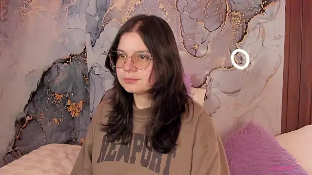 Snapshot of Mey_moon chatting on 02/15/26, 03:36 Mey moon online show from 02/15/26, 03:36
