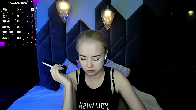 StephanieSweety online show from 01/21/25, 05:41